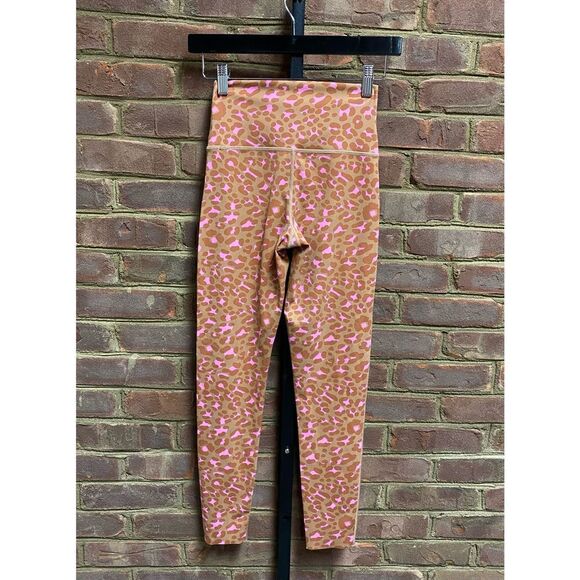 Aerie Offline Leopard 7/8 High Rise Workout Legging Pants Size Small - Picture 3 of 4